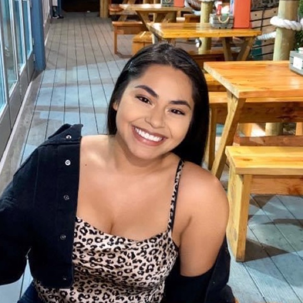 Meet your Posher, Alina